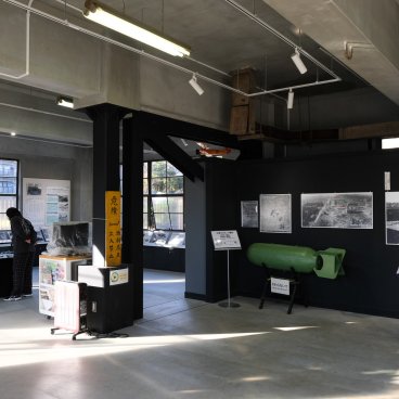 Ancienne sous-station de l'usine Hitachi Aircraft de Tachikawa (Tokyo), Exposition au rez-de-chaussée