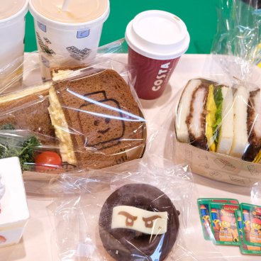 Legoland Japan (Nagoya), Sandwiches et dessert sur le thème de LEGO servis au parc