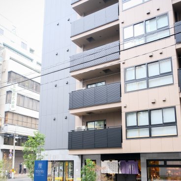 MIMARU Osaka Shinsaibashi North, façade du bâtiment de l'hôtel depuis la rue