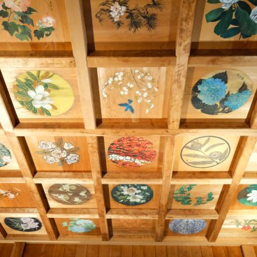 Hida no Sato (Takayama), Plafond décoré au sanctuaire Takumi-jinja