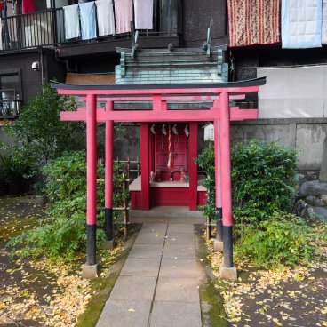 Komagome Tenso-jinja (Tokyo), Sanctuaire secondaire Chinka Inari-jinja