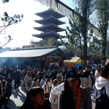 Première visite au temple Senso-ji d'Asakusa pour Ganjitsu 2