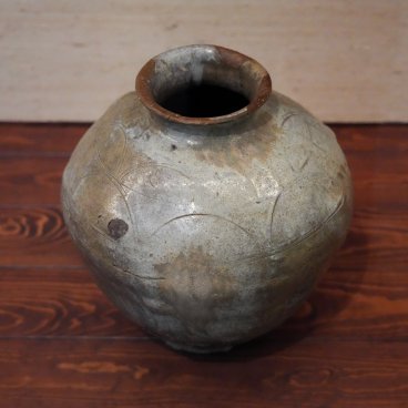 Musée d'Artisanat folklorique japonais (Mingeikan, Tokyo), Jarre du XIIe siècle