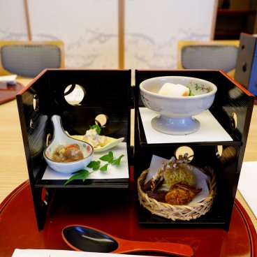 Authent Hotel Otaru (Hokkaido), repas Kaiseki au restaurant japonais Irifune