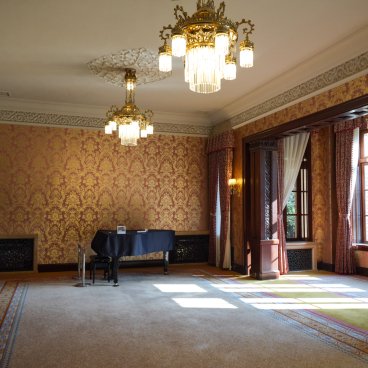 Parc Komaba (Tokyo), Vue sur le salon des invités dans le pavillon de style occidental Yokan 2