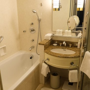 Nagoya Marriott Associa Hotel, salle de bains de la chambre familiale Fourth