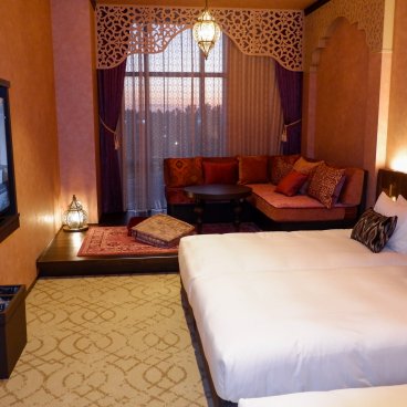 The Royal Park Hotel Maihama Resort Tokyo-Bay (Chiba), chambre Concept Room Arabian Superior Triple