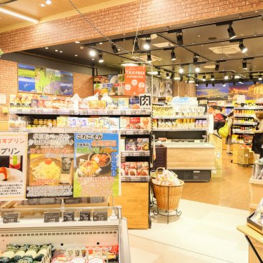 Détaxe au Japon, centre commercial Lalaport Fukuoka avec boutiques hors-taxes