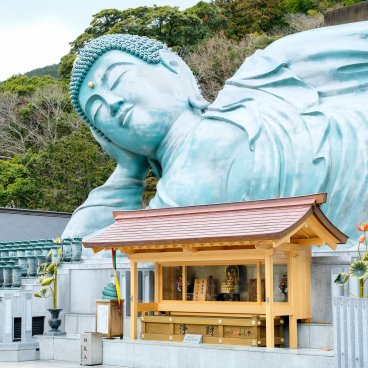 Nanzo-in (Sasaguri, Fukuoka), buste en bronze du grand Bouddha couché Shakanehan-zo