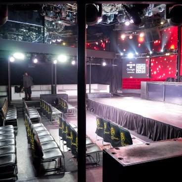 Ninja + Kabuki Tokyo (Shinjuku), Vue sur la salle après le spectacle