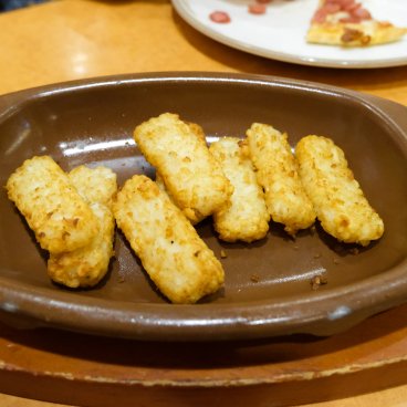 Saizeriya Nagoya Matsuoka Building (gare de Nagoya), plat de pommes de terre rissolées
