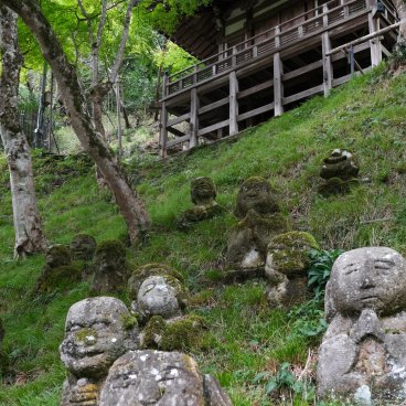 Arashiyama (Kyoto), statues de Rakan du temple Otagi Nenbutsu-ji