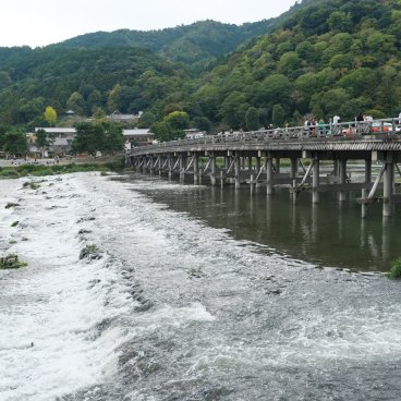 Arashiyama (Kyoto), vue sur le pont Togetsukyo