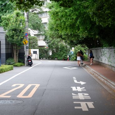 Azabu-Juban (Tokyo), Vue sur une ruelle du quartier d'Azabu-Juban