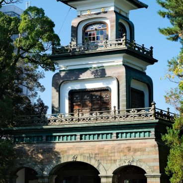 Kanazawa, porte Shinmon du sanctuaire Oyama-jinja 