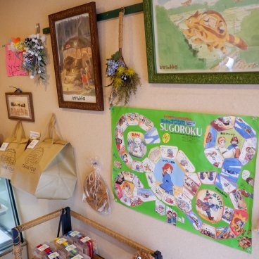 Shirohige’s Cream Puff Factory Kichijoji (Tokyo), décoration intérieure de la pâtisserie officielle Ghibli 2