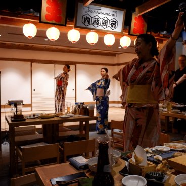 Tokyo Festival Restaurant - Bon Dance Izakaya (Kabukicho), expérience de danse Bon Odori 2