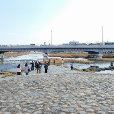 Delta de Demachiyanagi (Kyoto), vue depuis le bord de la rivière en hiver