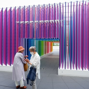 Takanawa Gateway City (Tokyo), Temporary artwork "100 colors path" by Emmanuelle Moureaux displayed in 2025