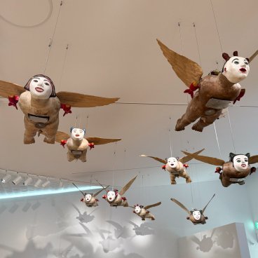 Naoshima, Honmura, Naoshima New Museum of Art, Angels Fallen from the Sky de Heri Dono