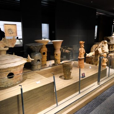 Musée de l’université Kokugakuin (Shibuya, Tokyo), Collection de statuettes en terre cuite Haniwa