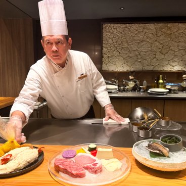 The Royal Park Hotel Iconic Naha (Okinawa), étage 7F, dîner au restaurant de teppanyaki Ryubi 2