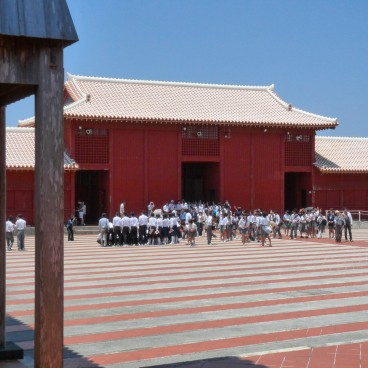 Cour intérieure Una du château de Shuri (en 2009)