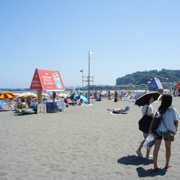 Plage de Kugenuma près de l'Ile d'Enoshima 3