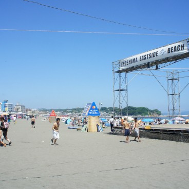 Plage de Kugenuma près de l'Ile d'Enoshima 4