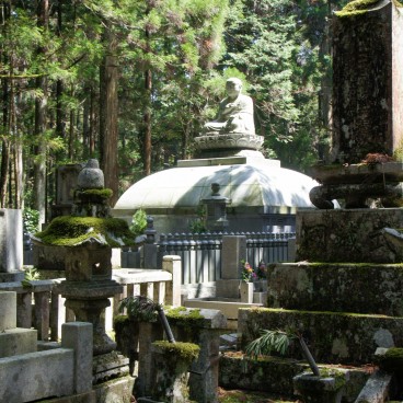 Cimetière Okuno-in au Mont Koya 3