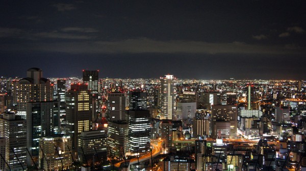 Osaka, panorama nocturne depuis l'observatoire Umeda Sky Building