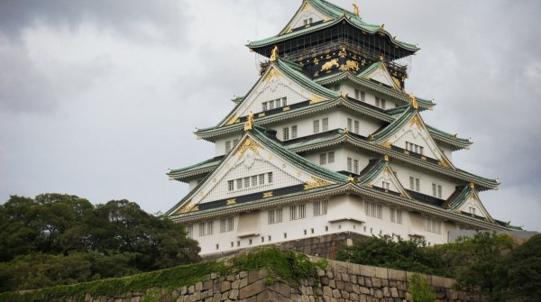 Chateau d'Osaka, vue sur le donjon