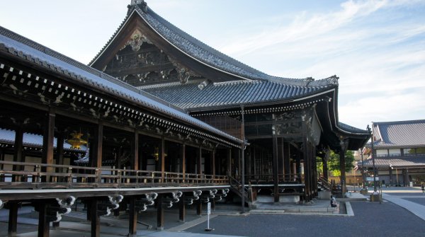 Nishi Hongan-ji (Kyoto), Amida-do vu du Goei-do