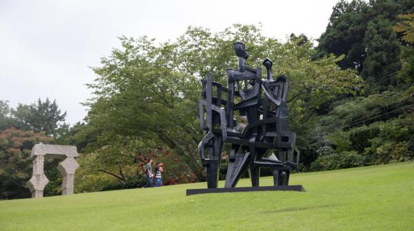 Musée en plein air de Hakone, sculpture de Ossip Zadkine (La Demeure)