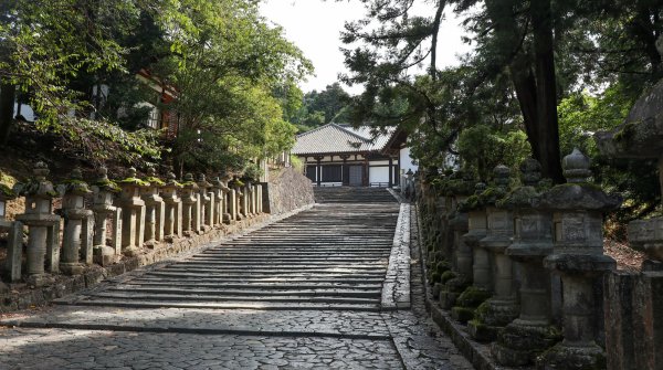 Nigatsu-do à Nara, Accès au temple