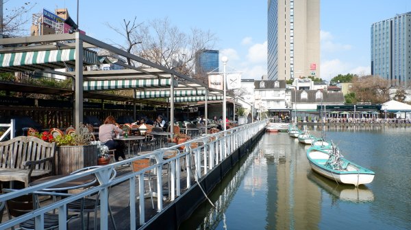 Canal Café à l'entrée sud-est de Kagurazaka (Tokyo) 3