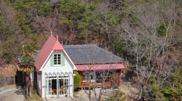 Maison de Totoro, des filles Satsuki et Mei à Aichi 4