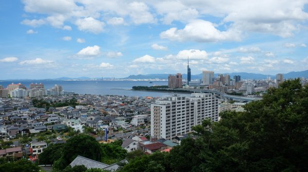 Fukuoka (Kyushu), panorama sur la ville depuis Washio Atago-jinja