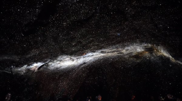Tanegashima Light Festival, œuvre Super Planetarium - Cave of Stars ©Takayuki Ohira