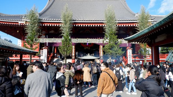 Première visite au temple Senso-ji d'Asakusa pour Ganjitsu