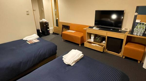 Quarantaine au Japon en période de Coronavirus, chambre double de l'hôtel Kansai Airport Washington