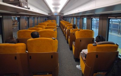 Train régional entre Asakusa et Nikko, Tobu Limited Express Spacia X, voiture avec sièges réservés