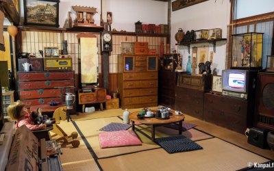 Takayama Showa-kan (Hida-Takayama), Reproduction d'un salon familial avec jouets d'enfants