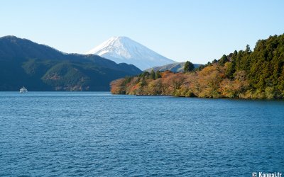 Hakone (Kanagawa), vue sur le Mont Fuji depuis le lac Ashi
