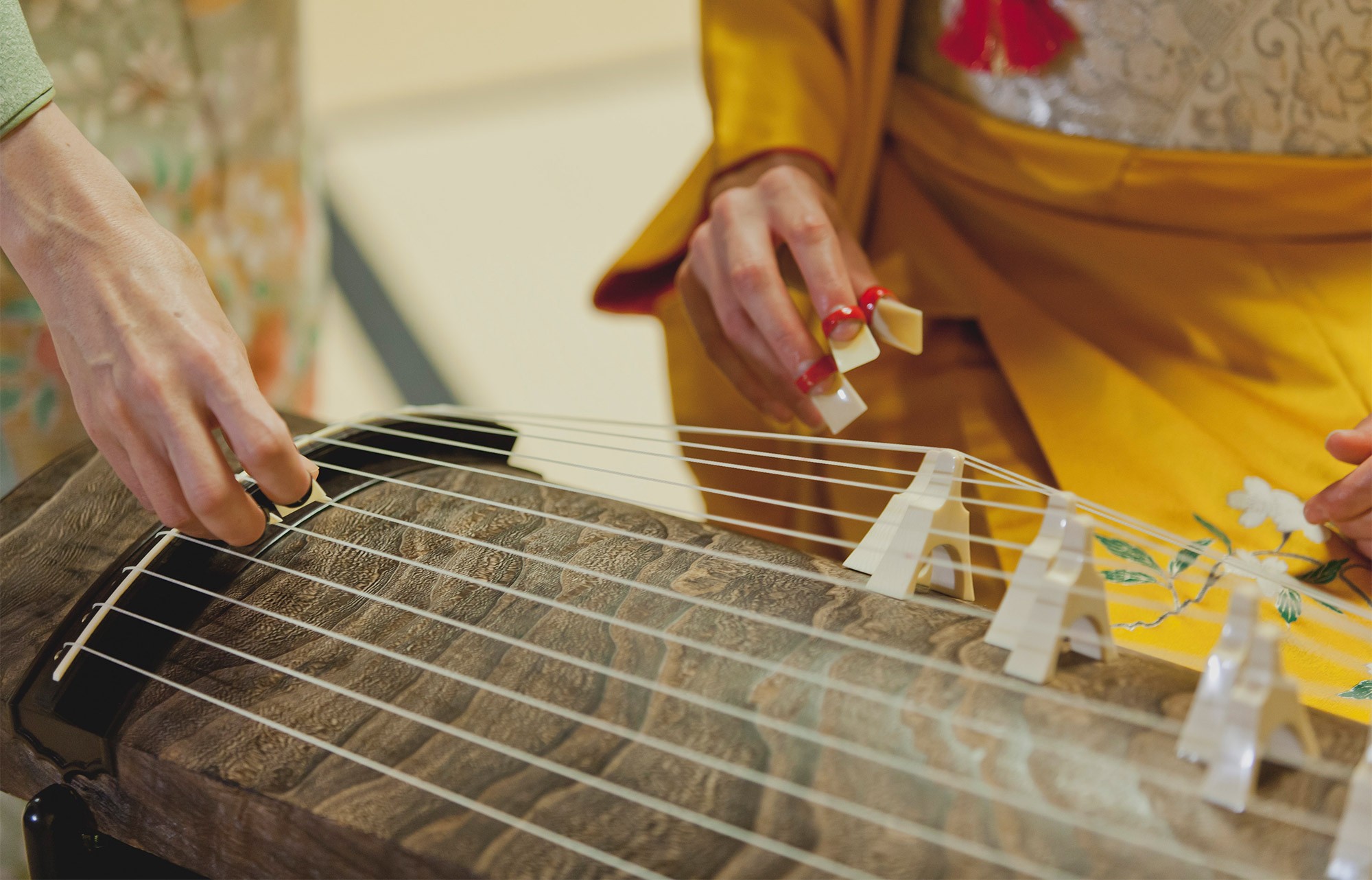 Le Koto japonais La harpe traditionnelle au Japon
