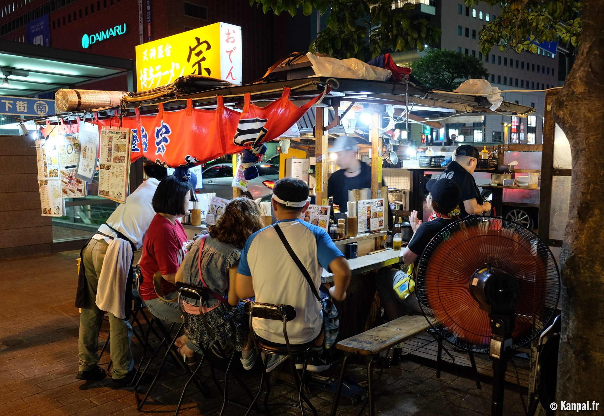 Yatai La restauration de rue conviviale à Fukuoka