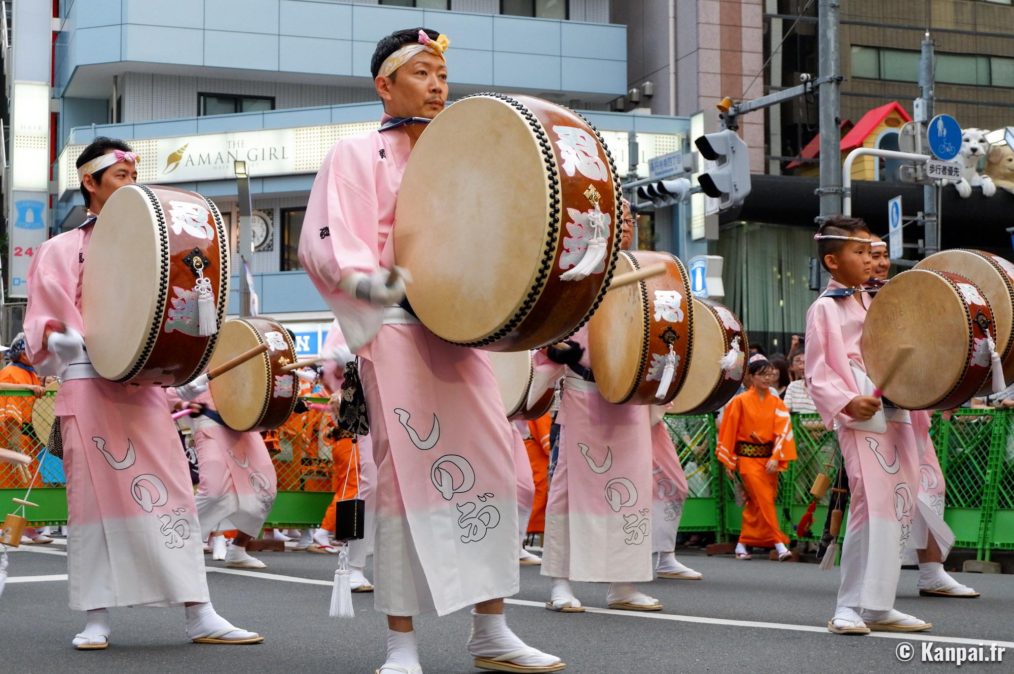 Musique au Japon, Instruments traditionnels, Variété japonaise