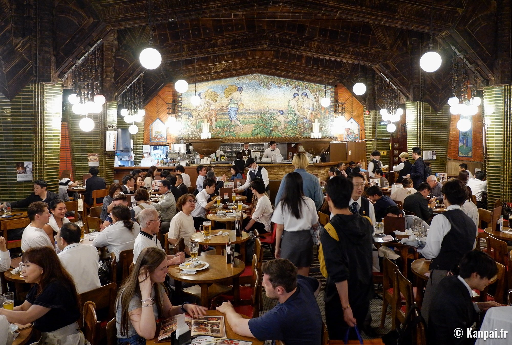 Ginza Lion – 🍺 L'authentique bar à bières de Tokyo