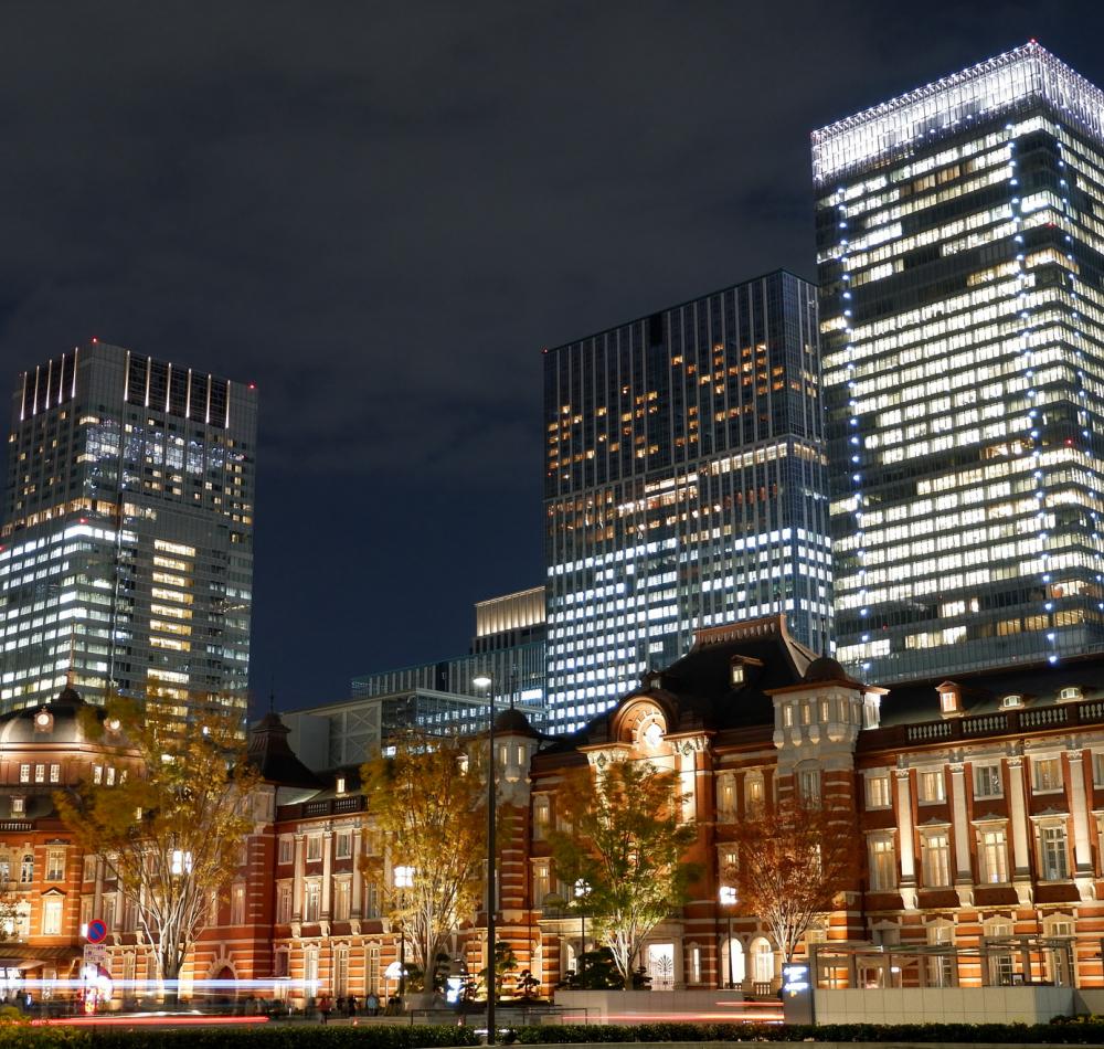 Gare de Tokyo côté Marunouchi, vue depuis Marunouchi House Gare de Tokyo côté Marunouchi, vue depuis Marunouchi House