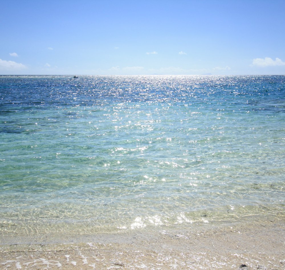 Ile de Kume-jima à Okinawa, Plage de sable blanc Ile de Kume-jima à Okinawa, Plage de sable blanc